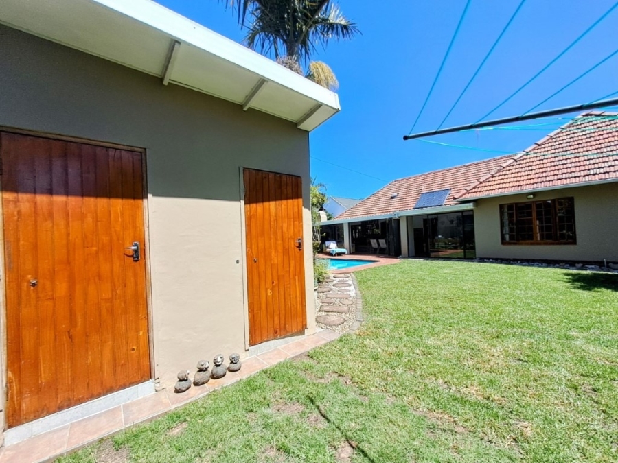 To Let 4 Bedroom Property for Rent in Woodleigh Eastern Cape